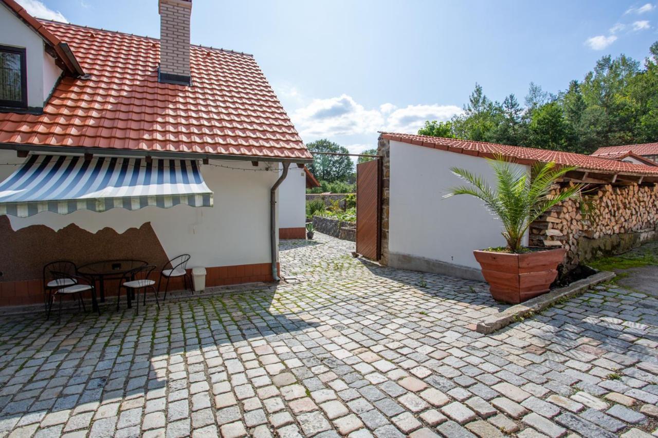 Hajovna Hnevnice Exterior foto