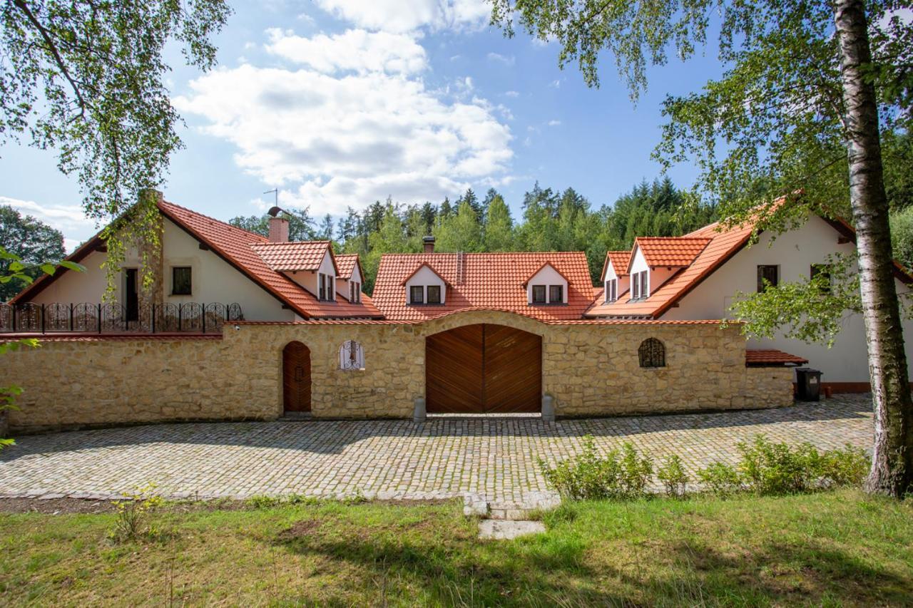 Hajovna Hnevnice Exterior foto