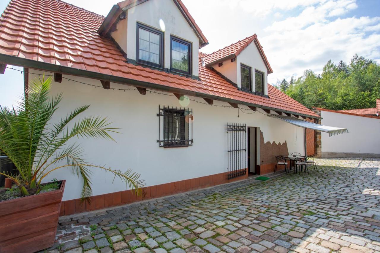 Hajovna Hnevnice Exterior foto